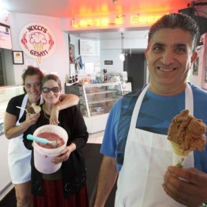 Maria Nucci-Pepe, left, with her mother Rosa Nucci and brother Sebastian Nucci who own Nuccis Gelato  643 Corydon Ave- See Carolin Veselys Italian FYI story August 16, 2012   (JOE BRYKSA / WINNIPEG FREE PRESS)